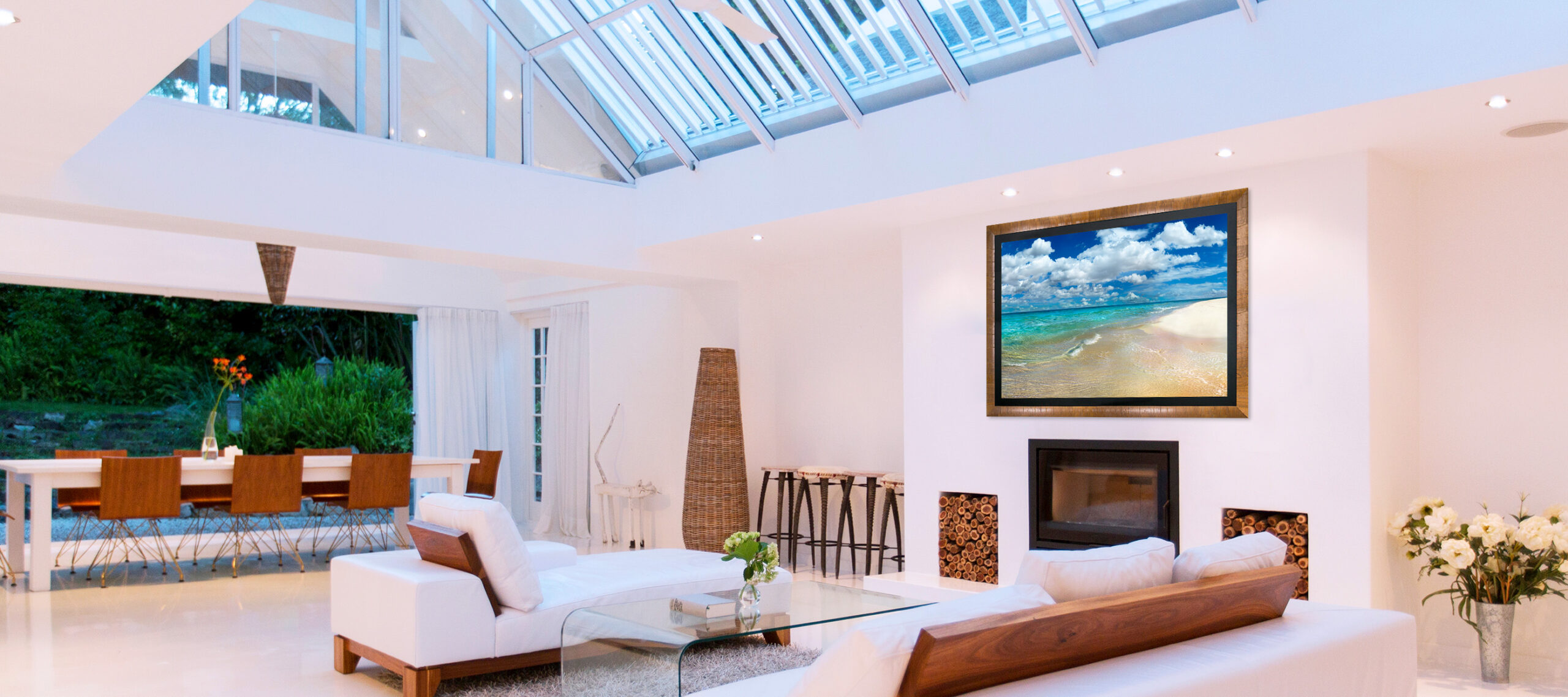 Sofas,,Fireplace,And,Skylights,In,Modern,Living,Room