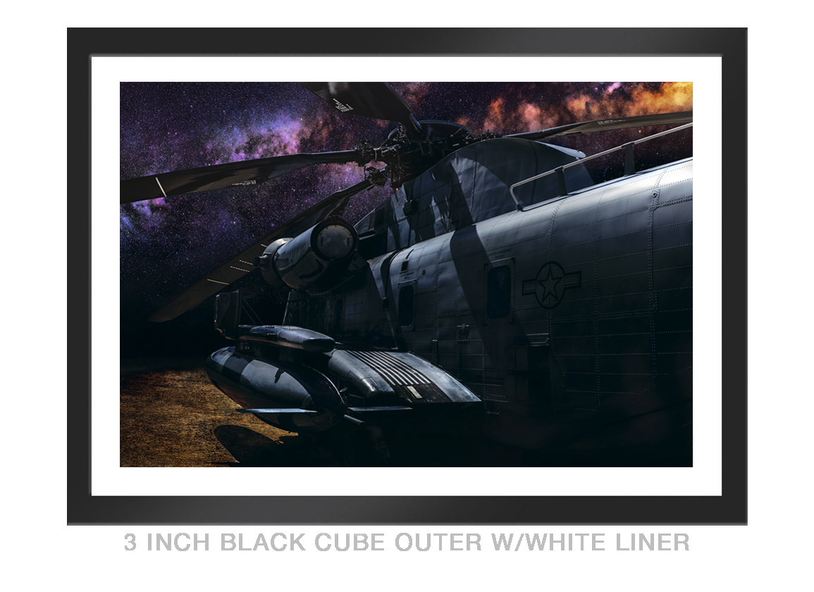 12__HELO_3 IN BLK CUBE OUTER WHT LNR